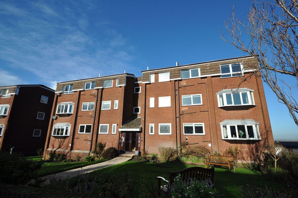 Property photo 1 of 33