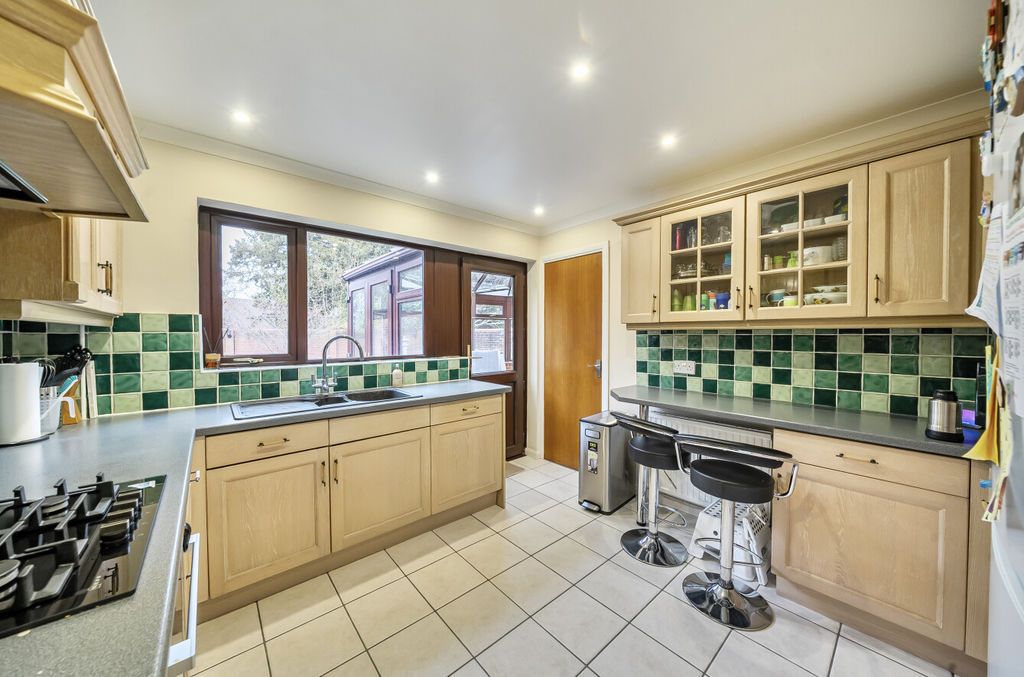 Property photo 3 of 19 Photo 15