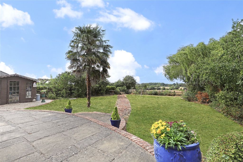 Property photo 3 of 22 Picture No. 30