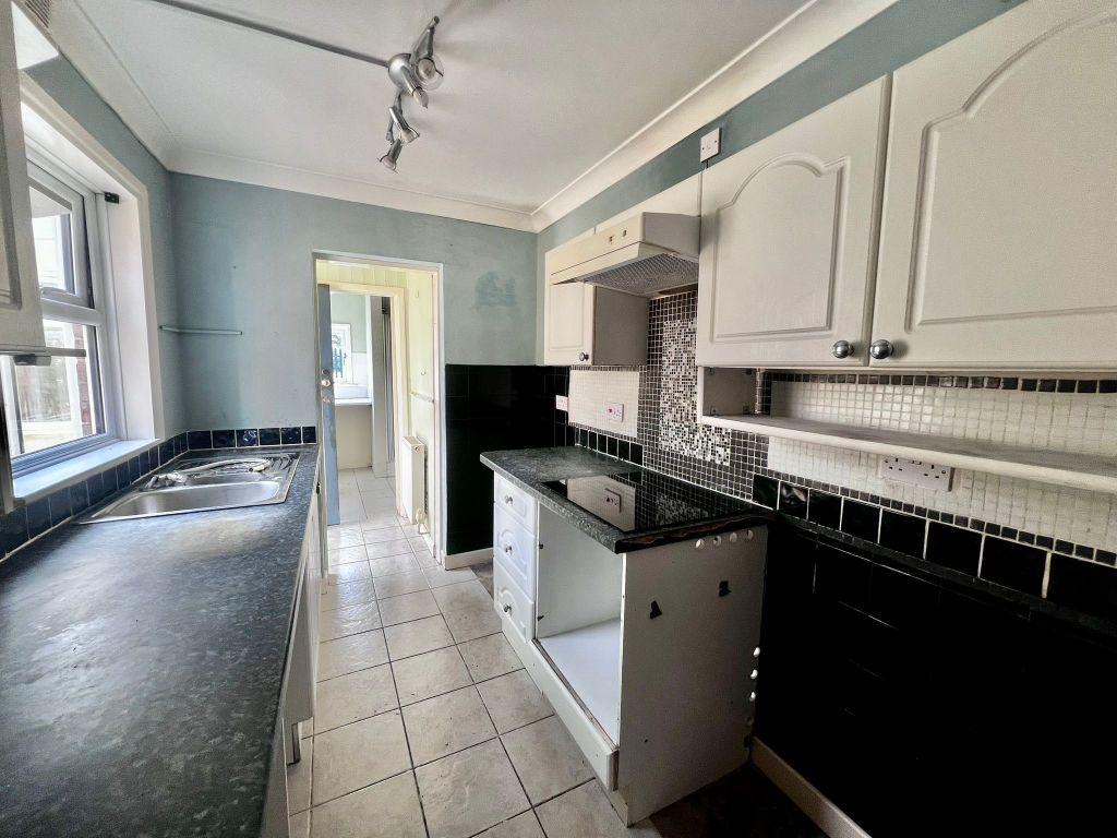 Property photo 2 of 16