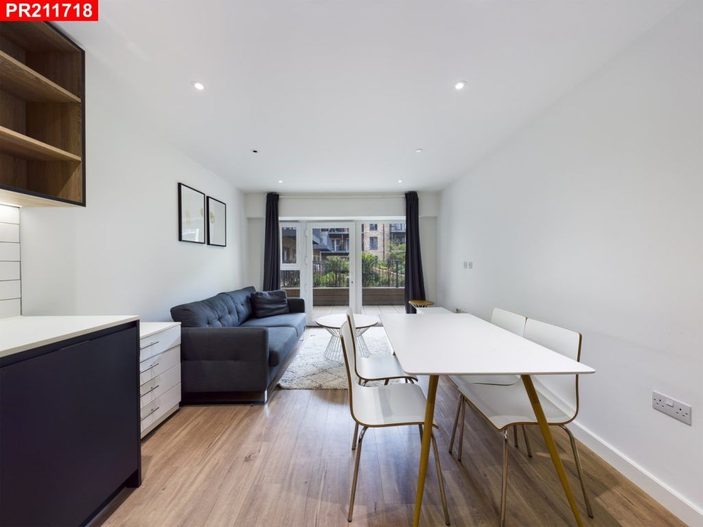 Property photo 2 of 9