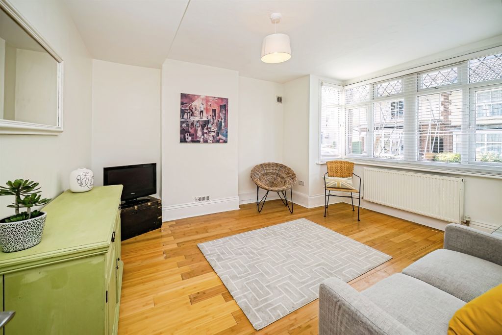 Property photo 3 of 16