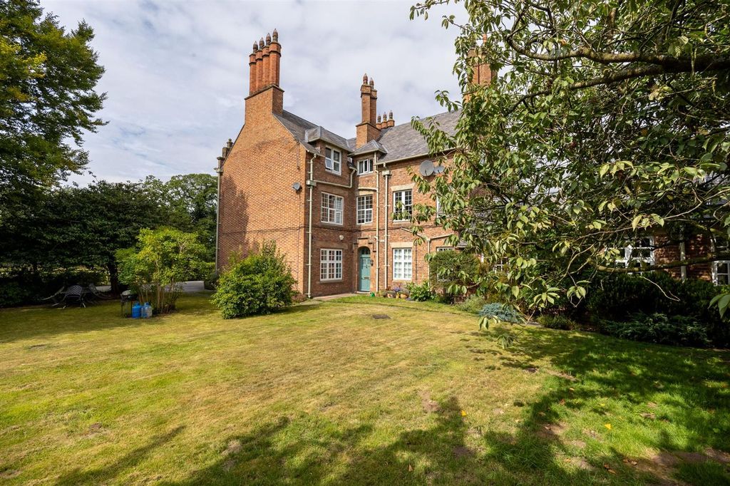 Property photo 2 of 20 5Stokebarns-1.Jpg
