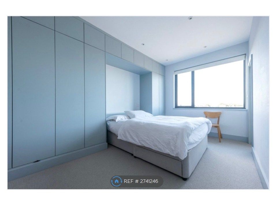 Property photo 3 of 23