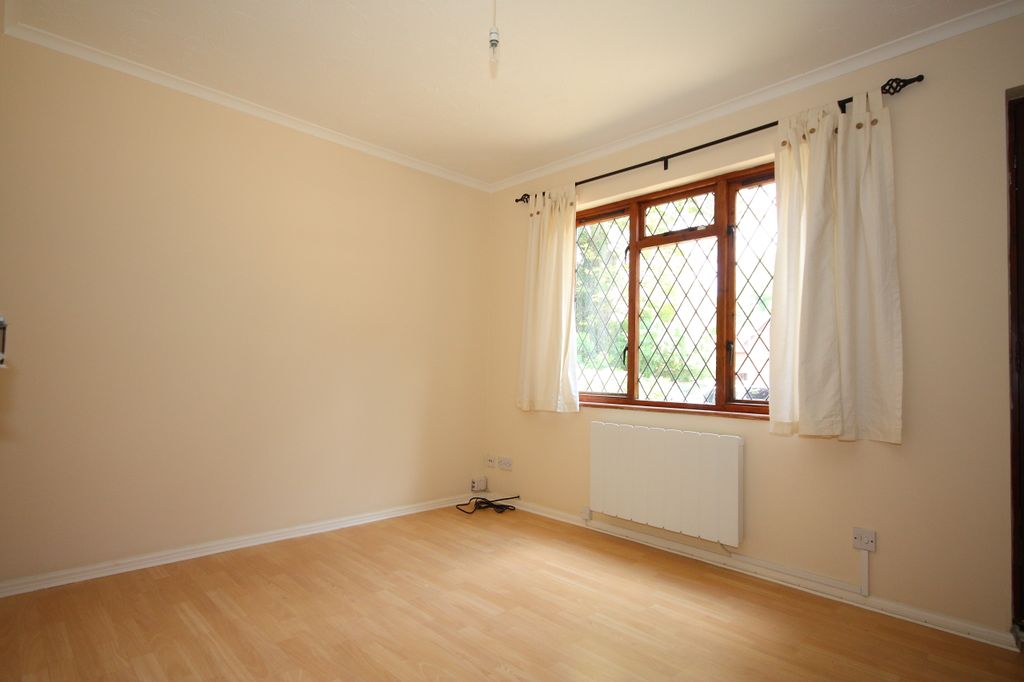 Property photo 2 of 4 Living Area