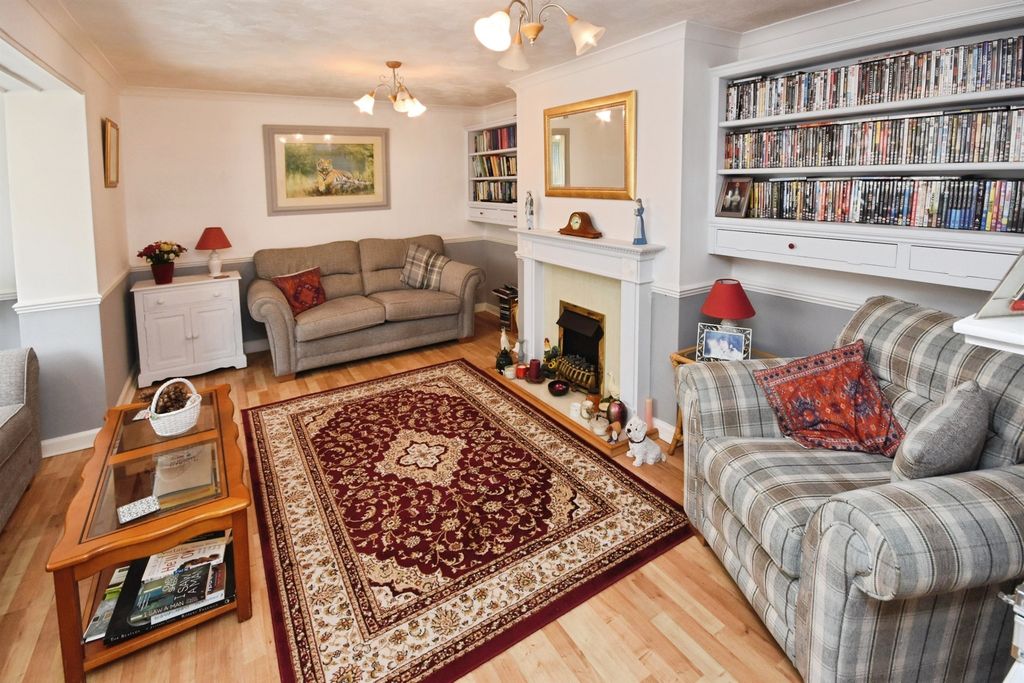 Property photo 2 of 22
