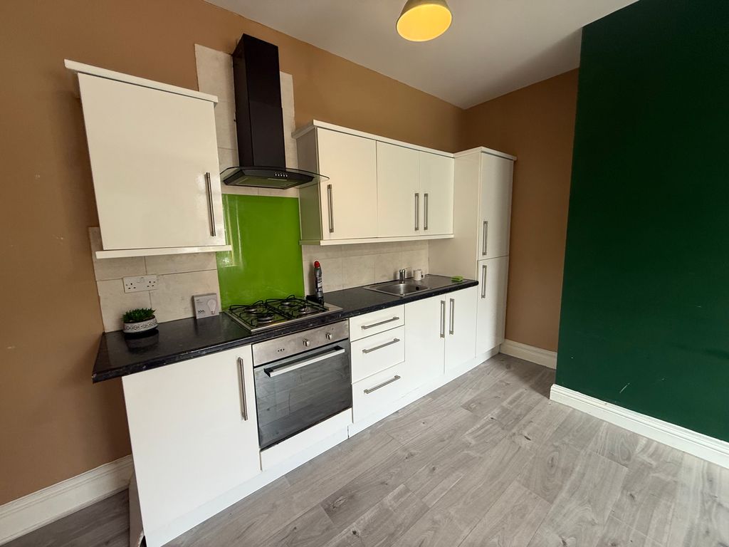 Property photo 3 of 8 Bedroom 1