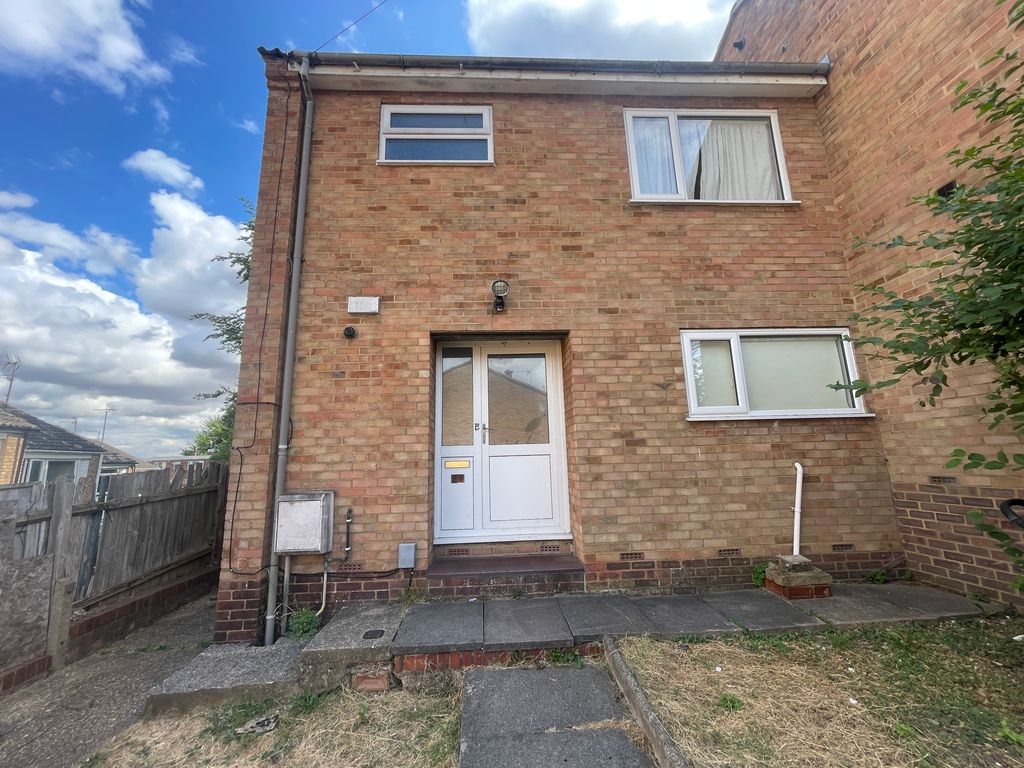 Property photo 1 of 3