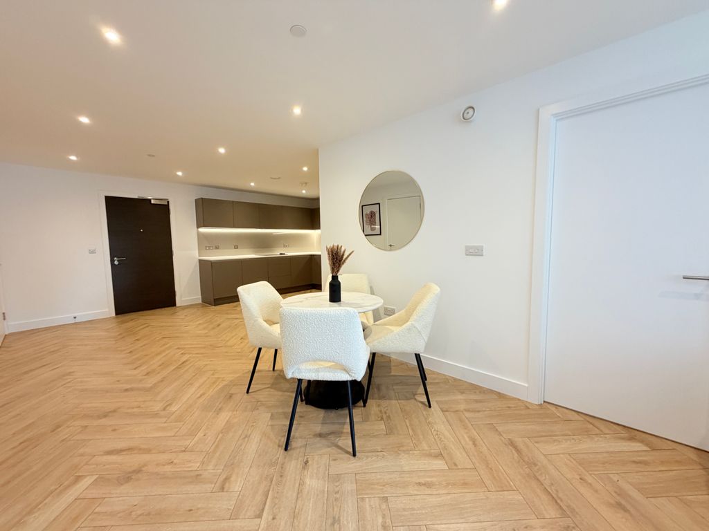 Property photo 3 of 14 Gallery
