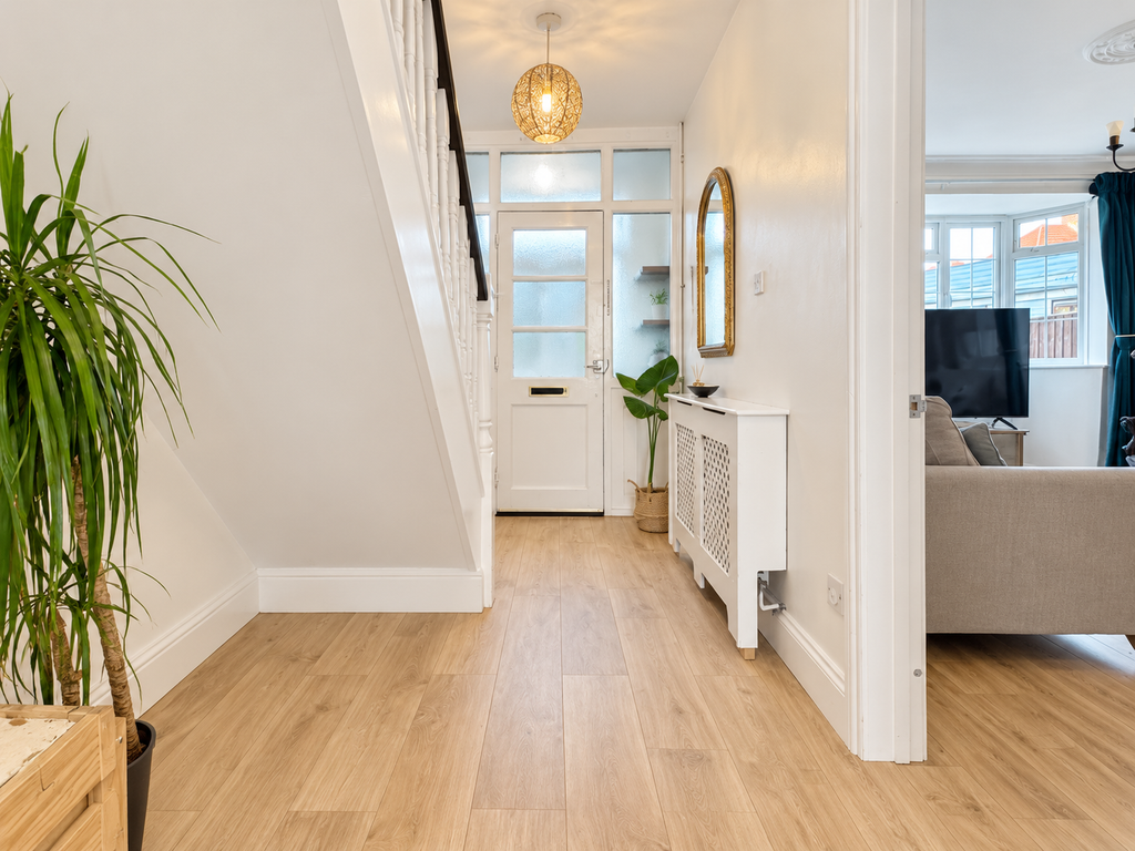 Property photo 2 of 20 4Ccbe490-D40F-4A22-Acf2-22C4Ffb25A3B