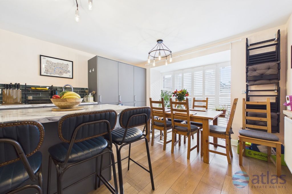 Property photo 2 of 26 Kitchen/Dining Space