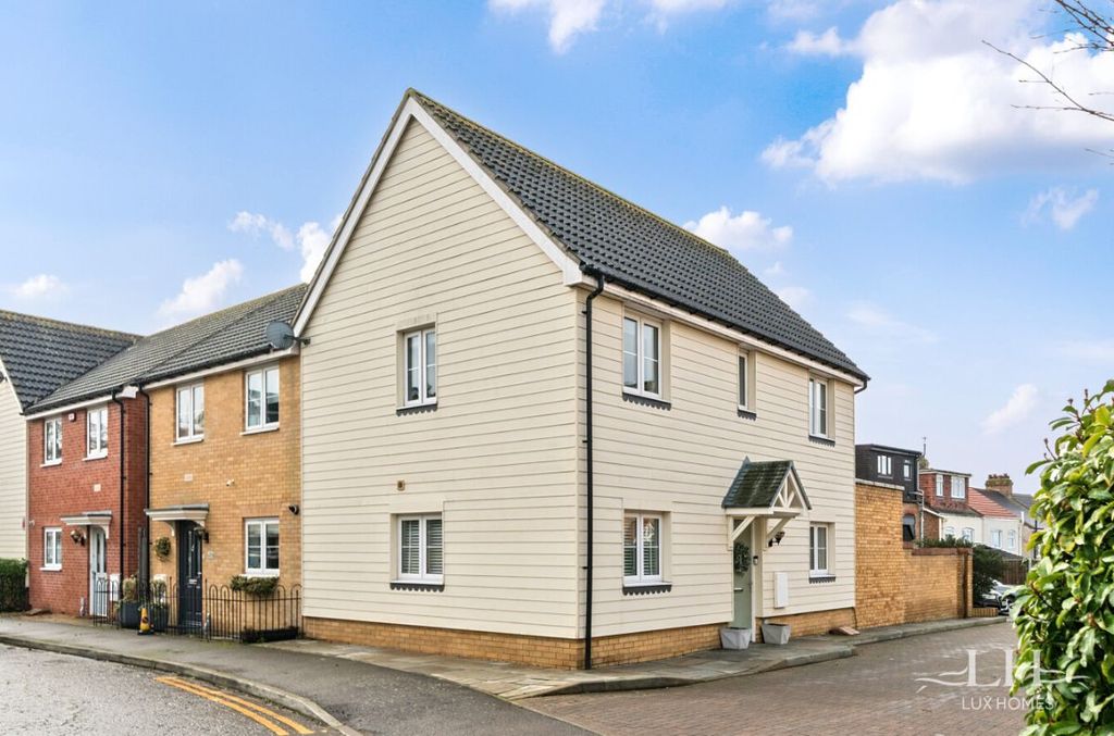 Property photo 1 of 20