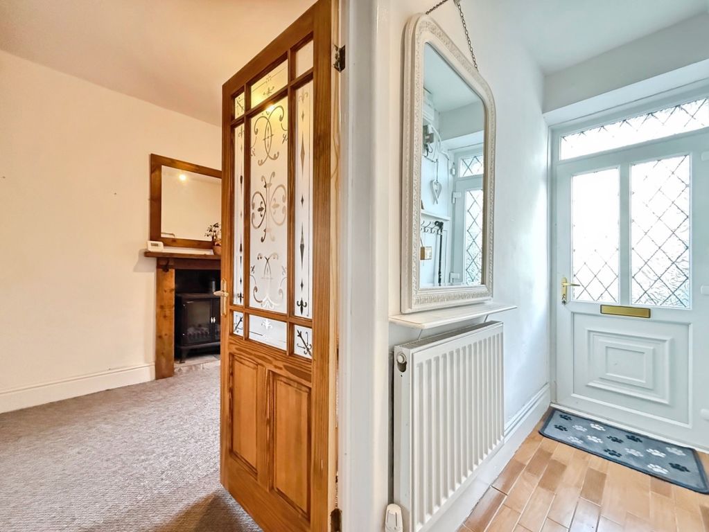 Property photo 2 of 19 4948253