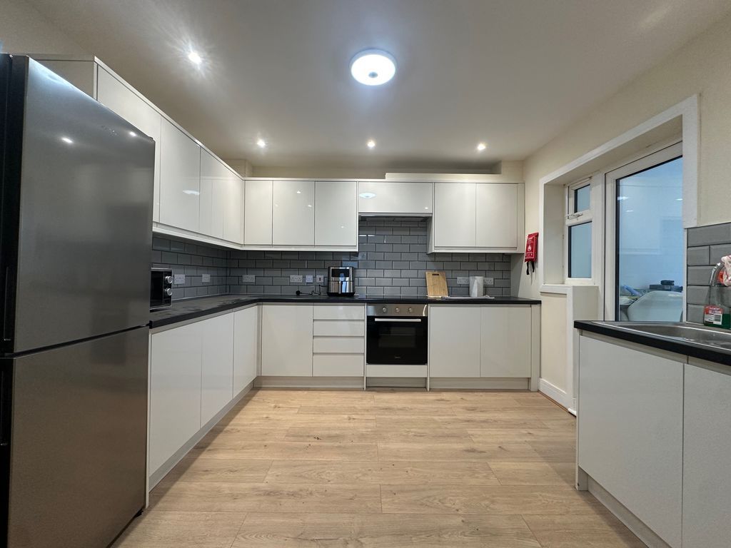 Property photo 2 of 4 Photo 1