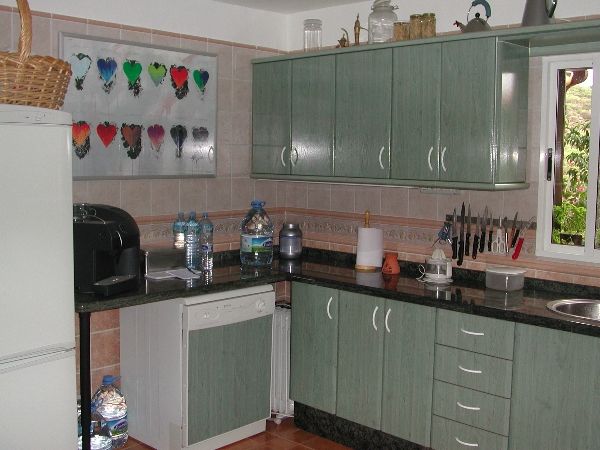 Property photo 3 of 6