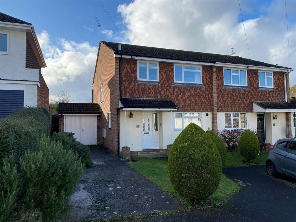 Property photo 1 of 11 Front.Jpg