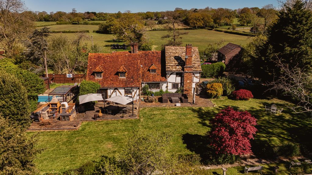 Property photo 2 of 117 Dronefootage-5.Jpg