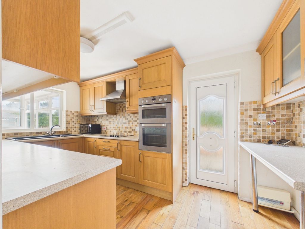 Property photo 3 of 17 5362216