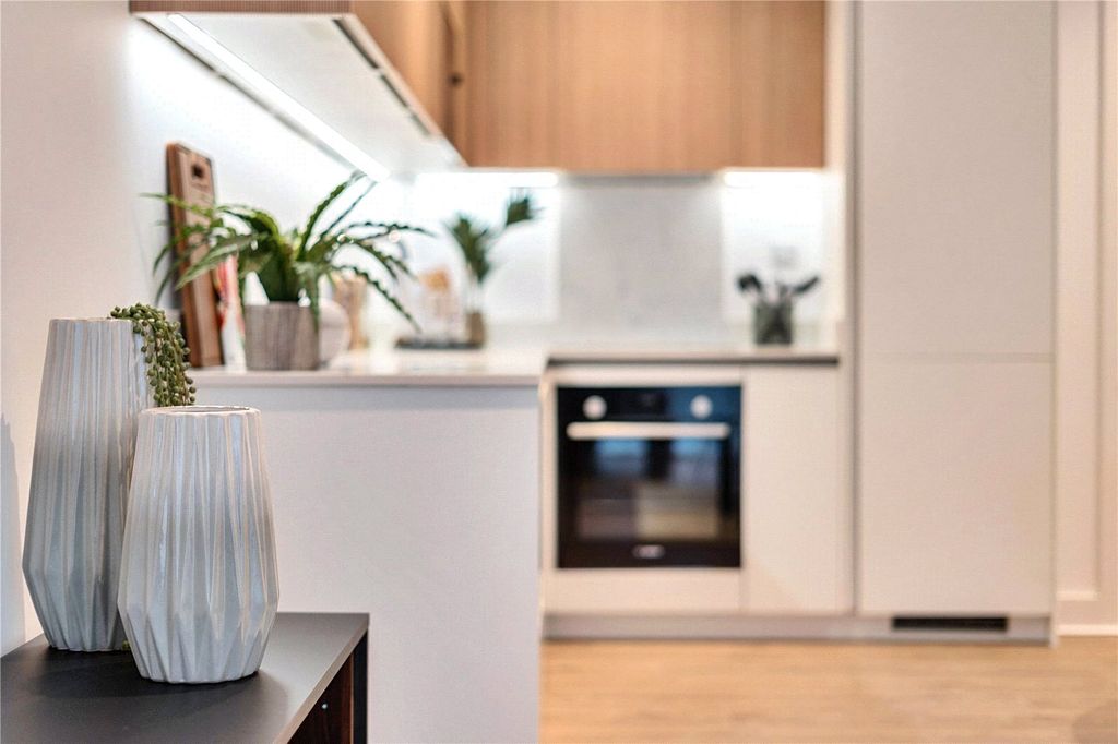 Property photo 2 of 7 Picture No. 14