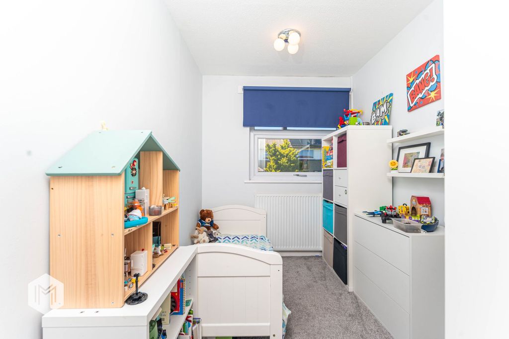 Property photo 3 of 31