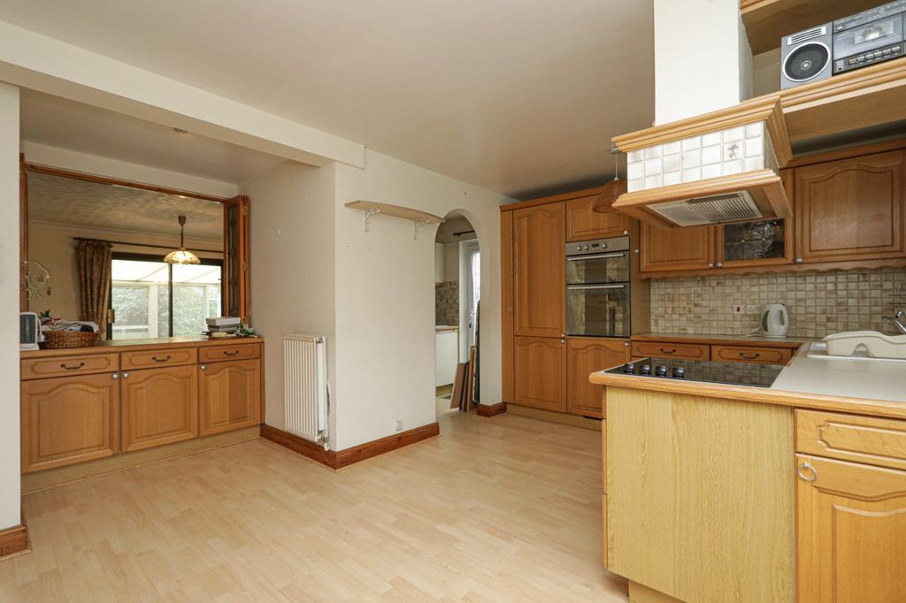 Property photo 3 of 18 Picture 3