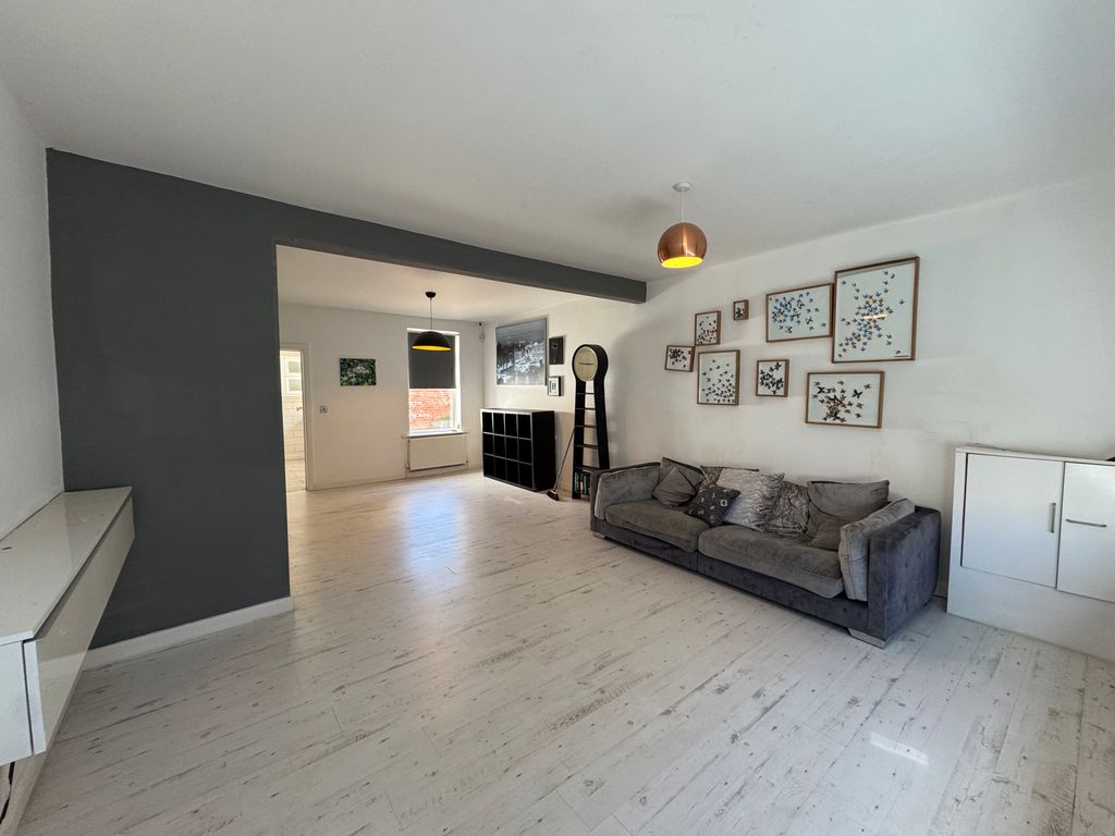 Property photo 2 of 10 Img_0495