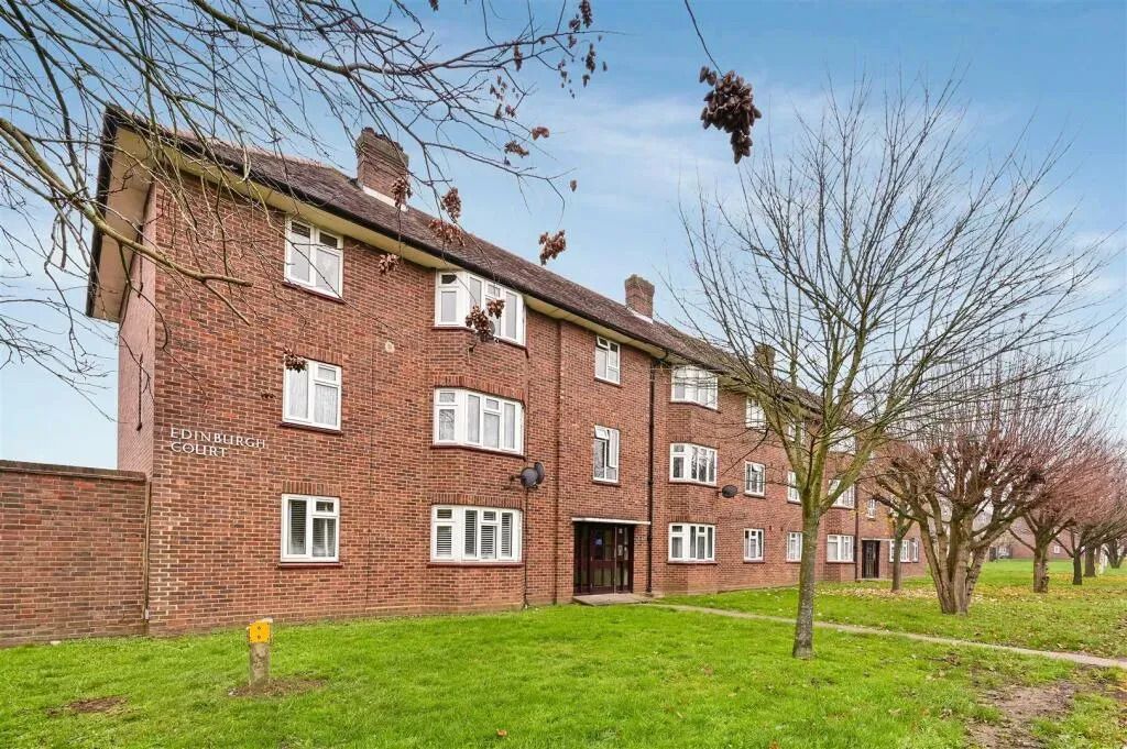 Property photo 1 of 6