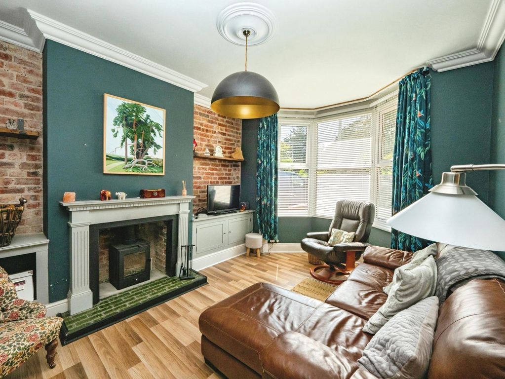 Property photo 2 of 20 Pbox-Img.Jpg