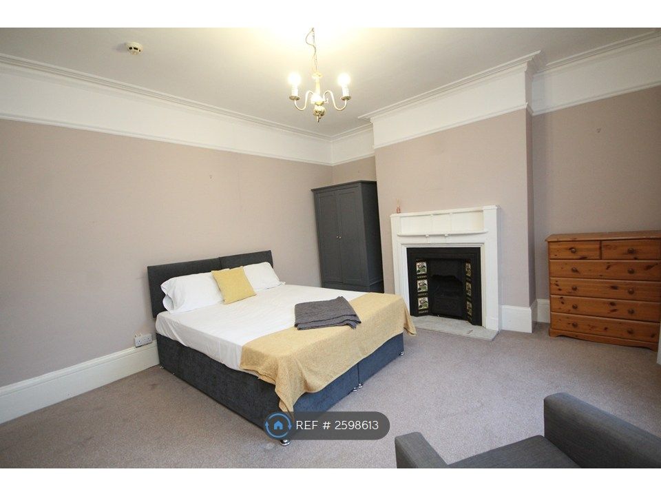 Property photo 2 of 3