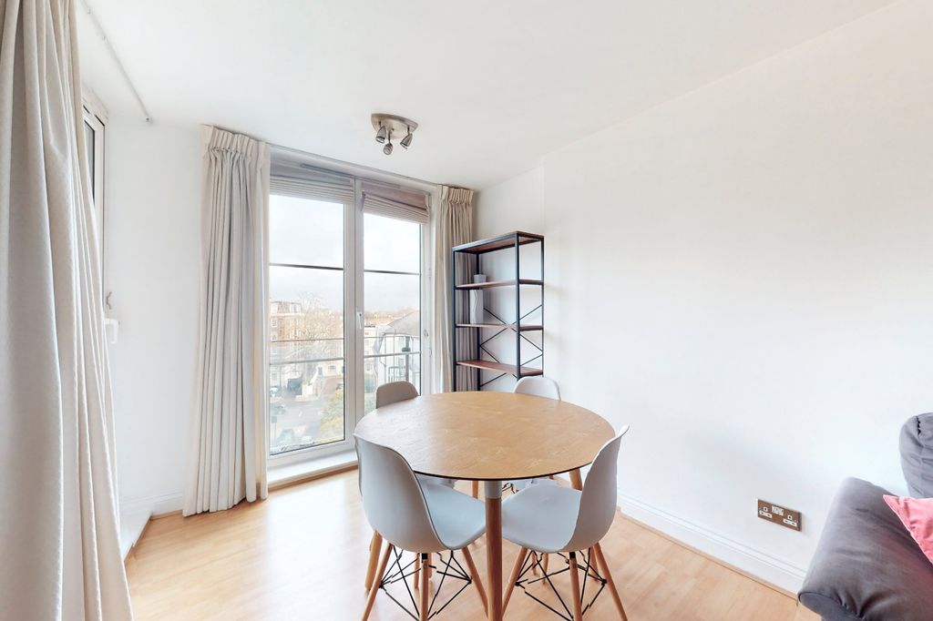 Property photo 3 of 14 Picture No. 35