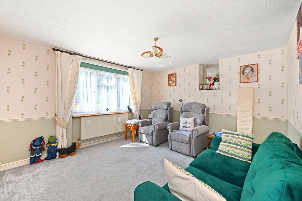 Property photo 2 of 18 Photo 17