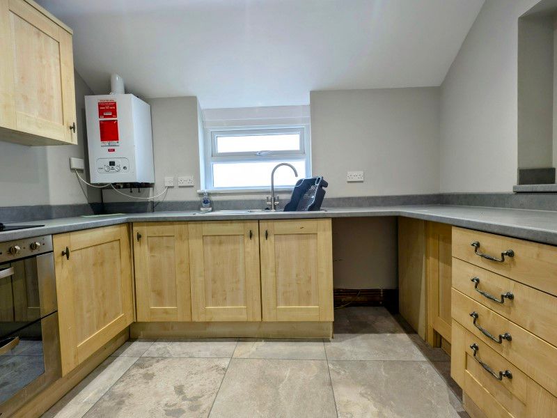 Property photo 2 of 9 Kitchen