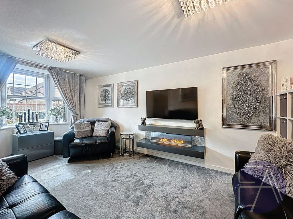 Property photo 3 of 30 4465633