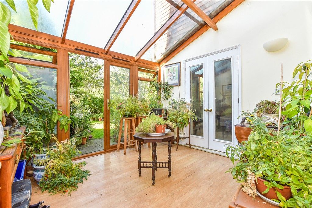 Property photo 3 of 16 Conservatory