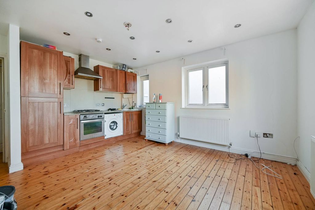 Property photo 1 of 4