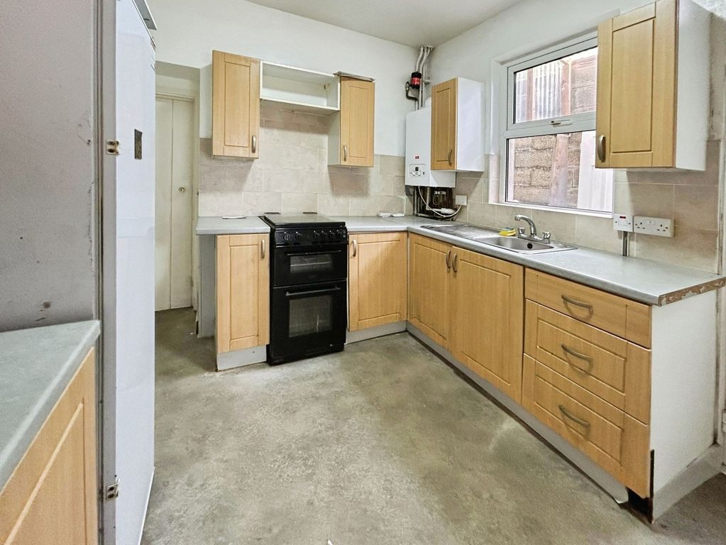 Property photo 2 of 13