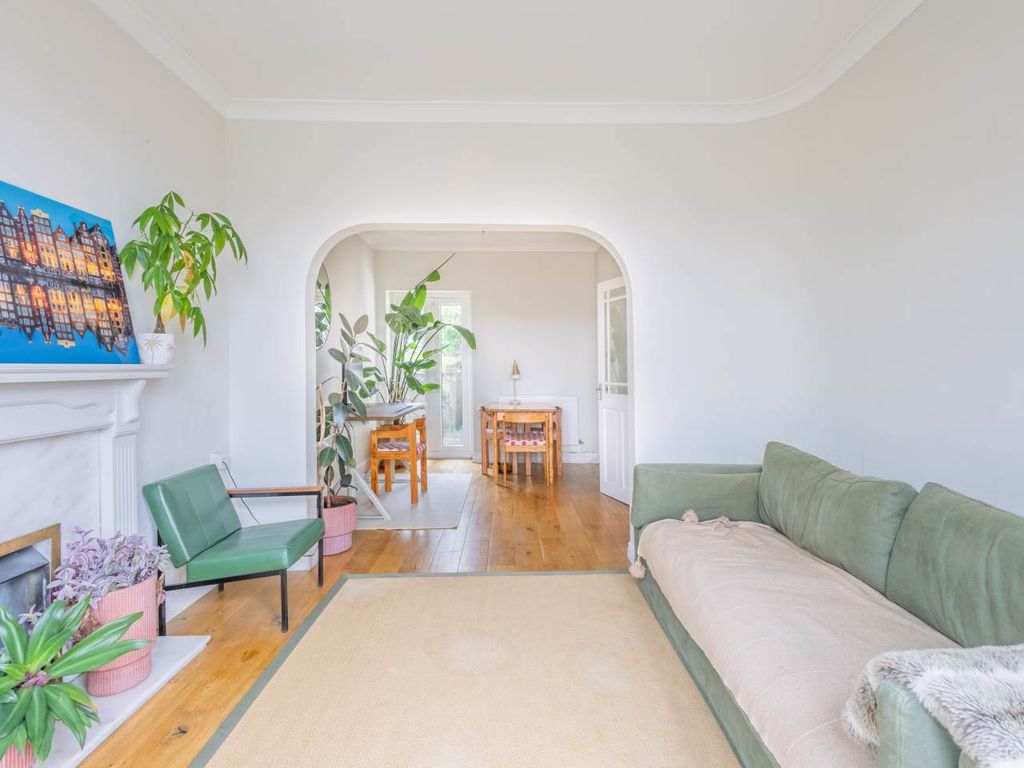 Property photo 3 of 20 Loungediner