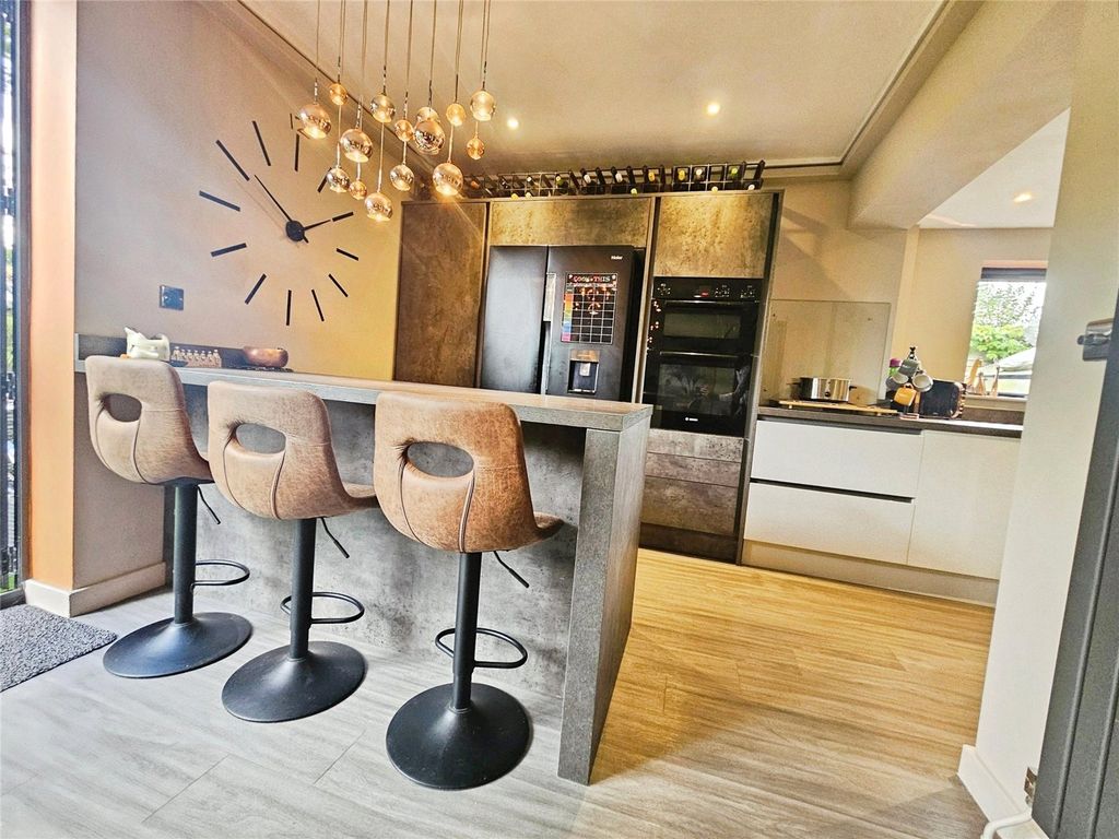 Property photo 2 of 25 Picture No. 26