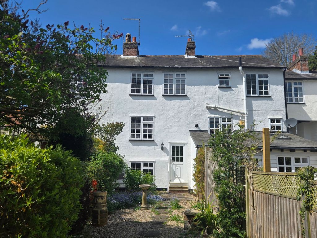 Property photo 1 of 27