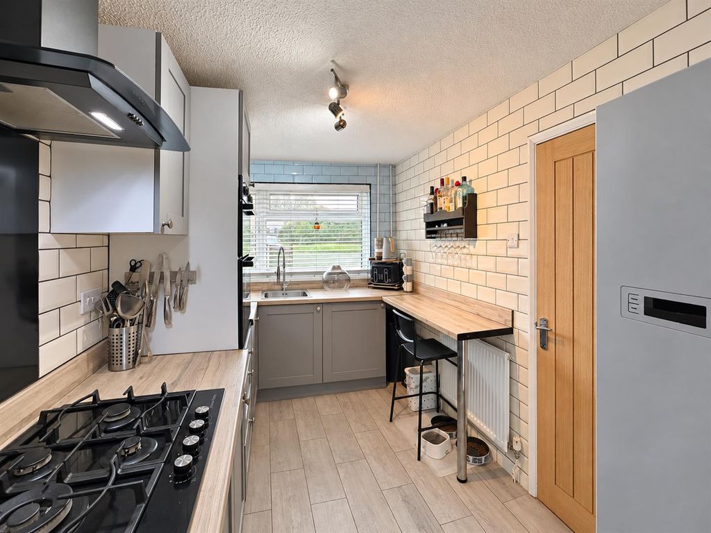 Property photo 3 of 18 0A64Be7B-3EE8-4F24-83E9-C79899Ede402.Png