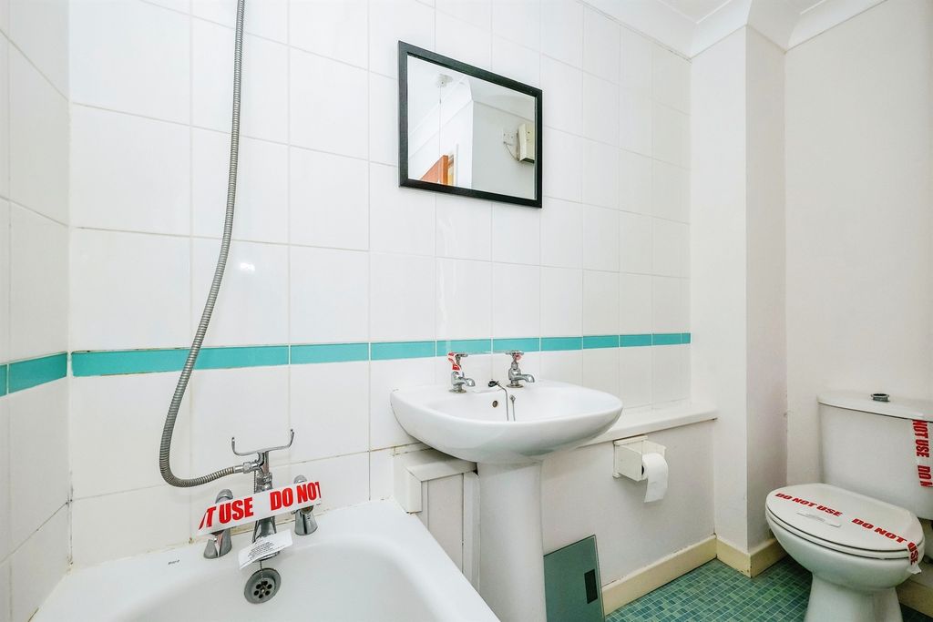 Property photo 2 of 4