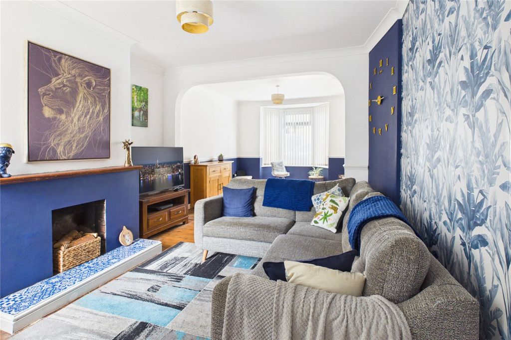 Property photo 2 of 14 Picture No. 05