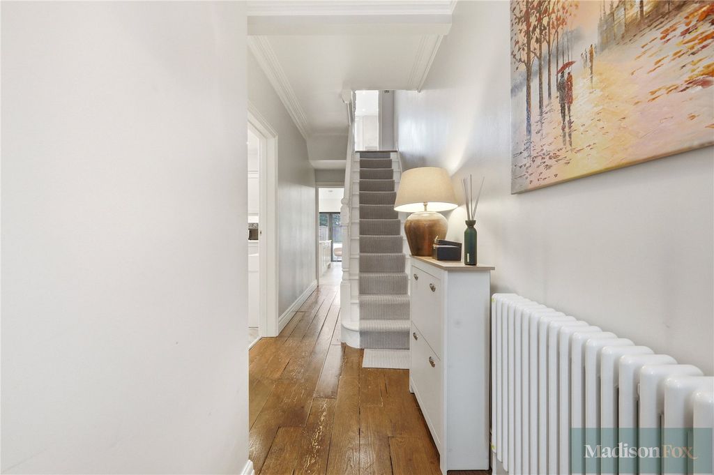 Property photo 2 of 37 Picture No. 37