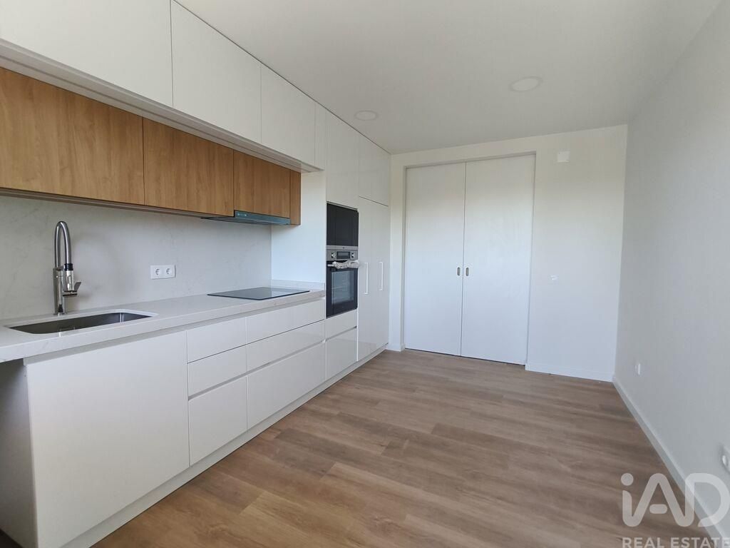 Property photo 1 of 30