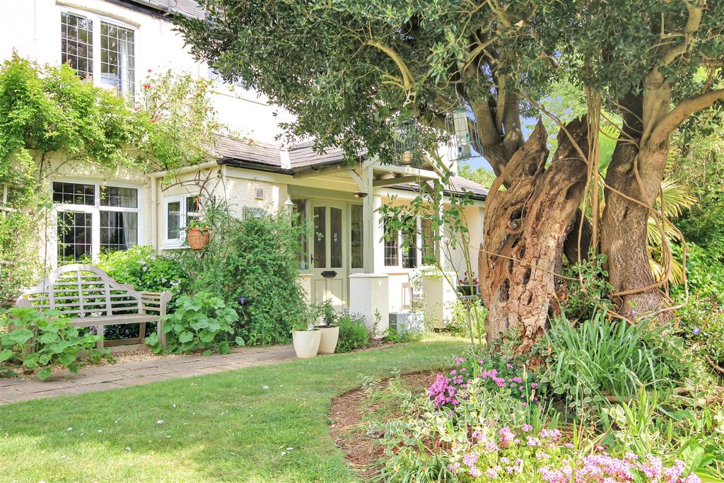 Property photo 1 of 42 G2.Jpg