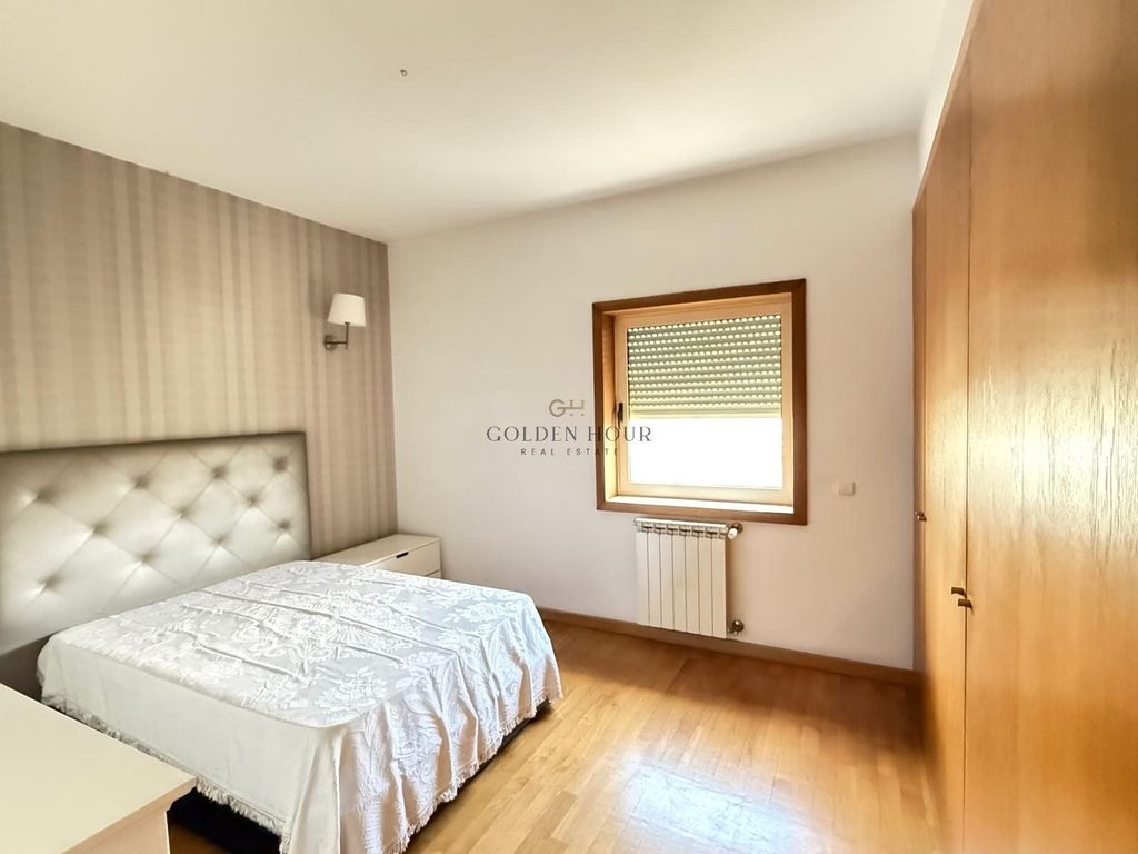 Property photo 3 of 33