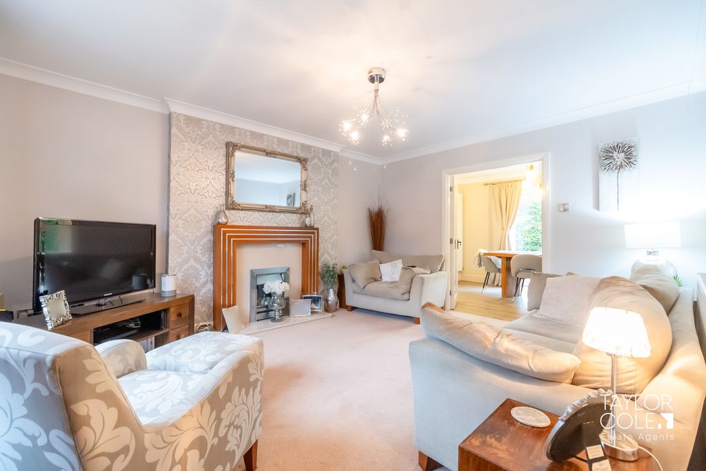 Property photo 2 of 50