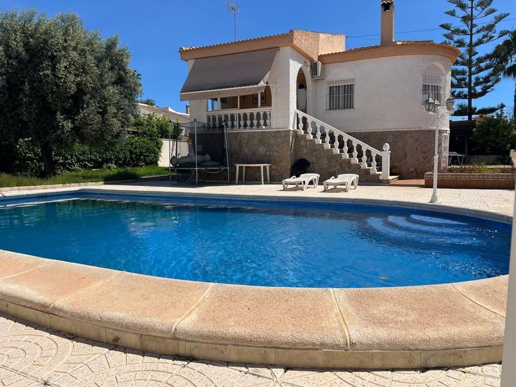 Property photo 1 of 34