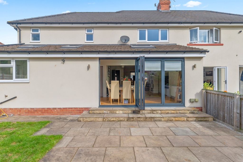 Additional image 4 of 4 bed semi-detached house for saleCaxton Road, Otley, West Yorkshire LS21