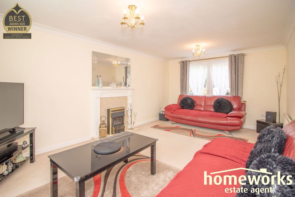 Property photo 3 of 16